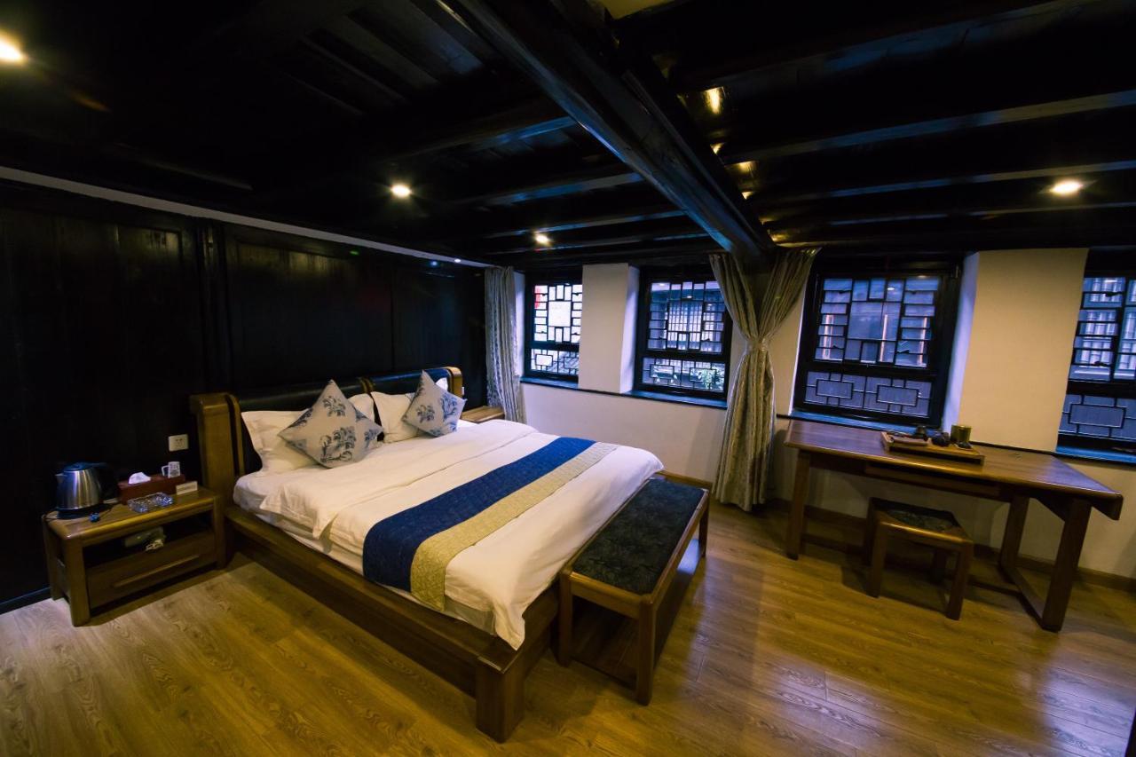 一方砚-旅拍体验民宿 Fenghuang Bagian luar foto